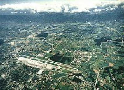 CERN - podziemny tunel LHC (Large Hadron Collider) o dł. 27 km